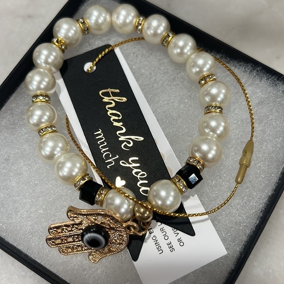 Hamsa Fatima Stretch Charm Bracelet - Picture 5 of 5